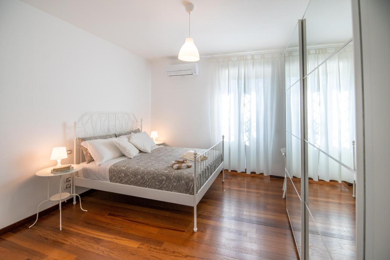 Familiaris Pompei Holiday Home Buitenkant foto